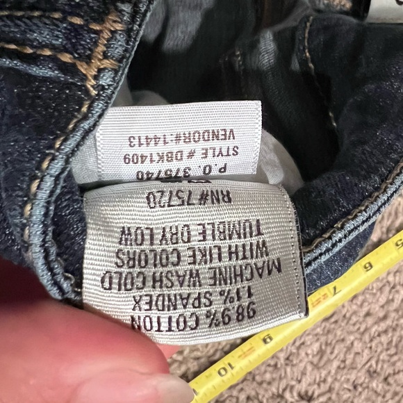 Buckle Daytrip Virgo Jeans - Picture 12 of 16